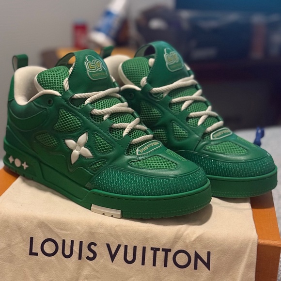 Louis Vuitton Green Sneakers - Picture 2 of 11